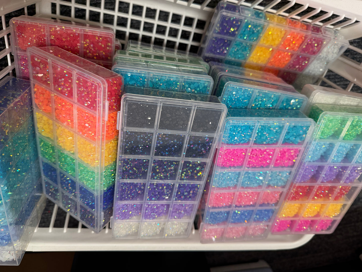 Rhinestone Boxes – 50,000+ Flatback Stones