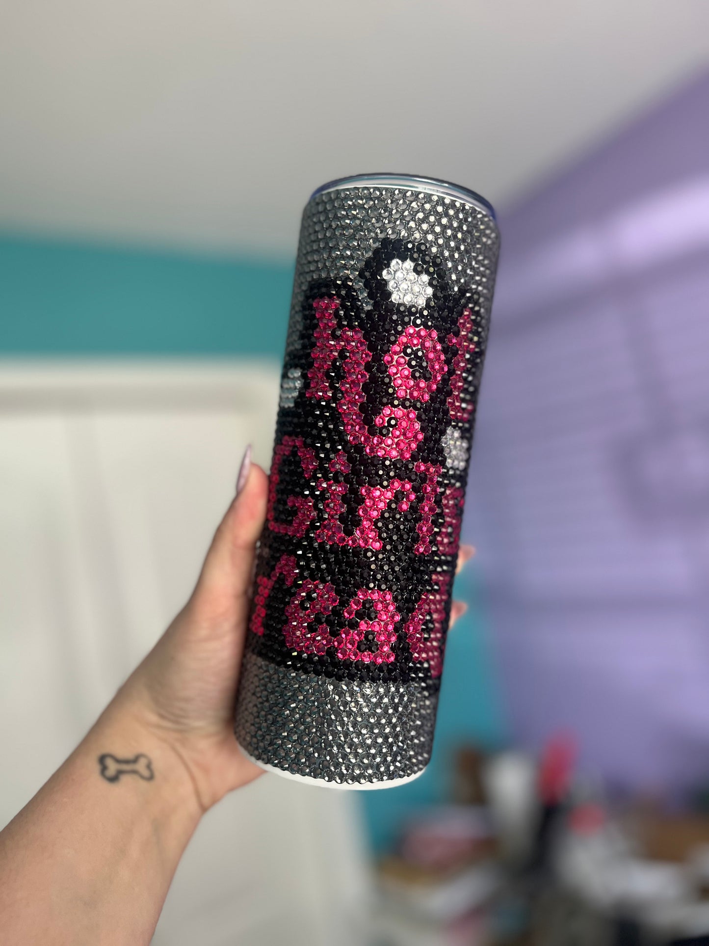 Hot Girls Read Dark Romance - 4mm Bling Your Own Tumbler